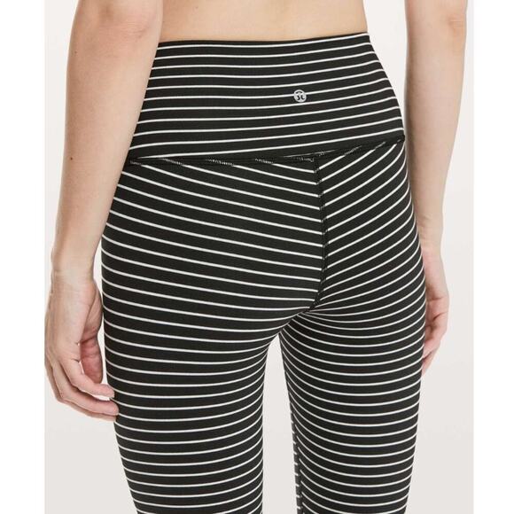 Lululemon Wunder Under Crop (High-Rise) *21" SZ 2 Stripe Black White - Picture 4 of 9